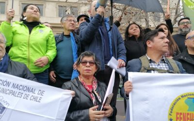 Banderazo de la Mesa del Sector Público demanda al gobierno del Presidente Boric el cumplimiento de Compromisos Suscritos